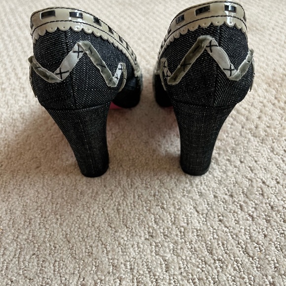 Kenzie Allison Pumps - Picture 4 of 6